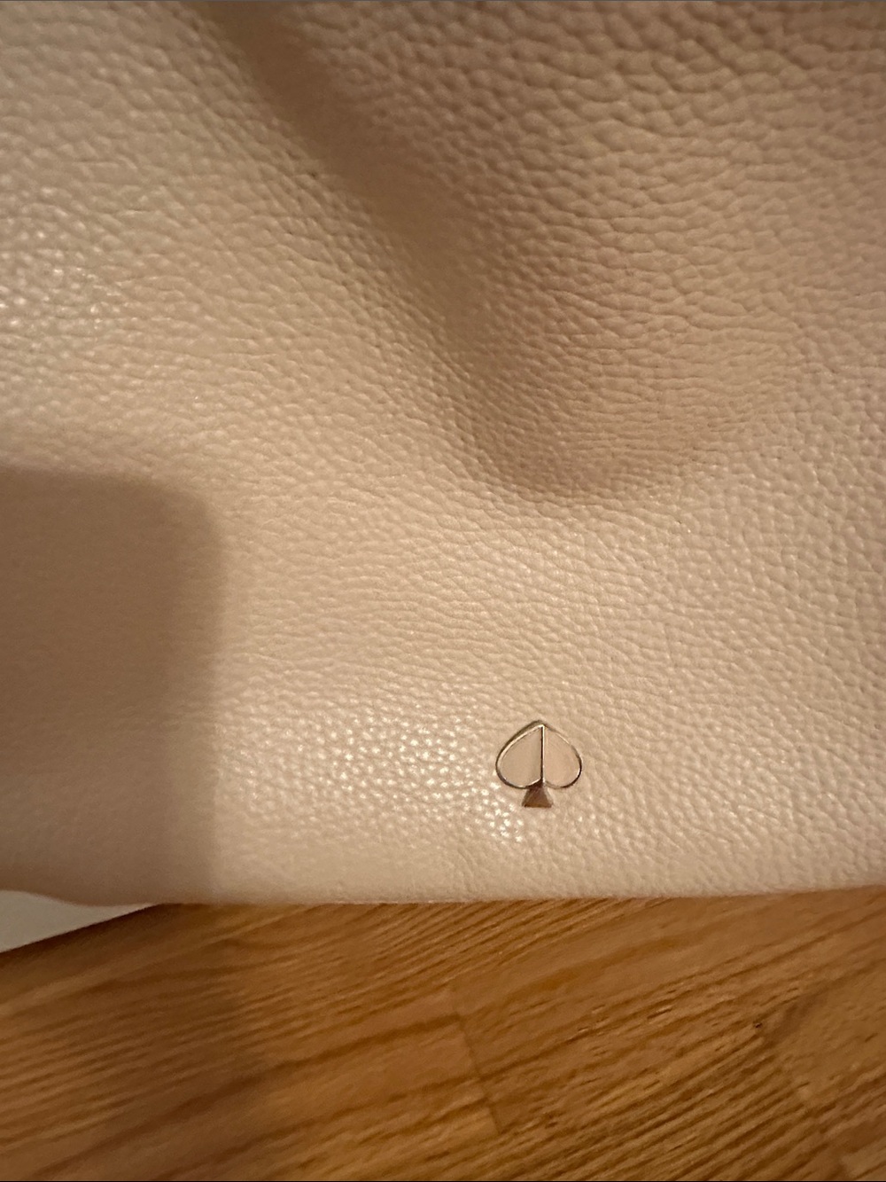 Kate Spade Pebbled Cream Shoulder Bag with adjusted cross body strap - Picture 5 of 6